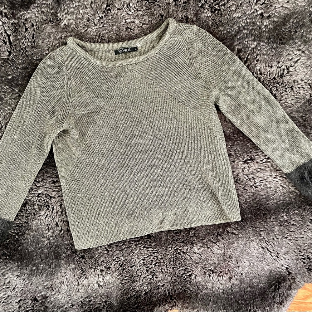 NIC+ZOE Metallic Gray Sweater with Charcoal Cuffs